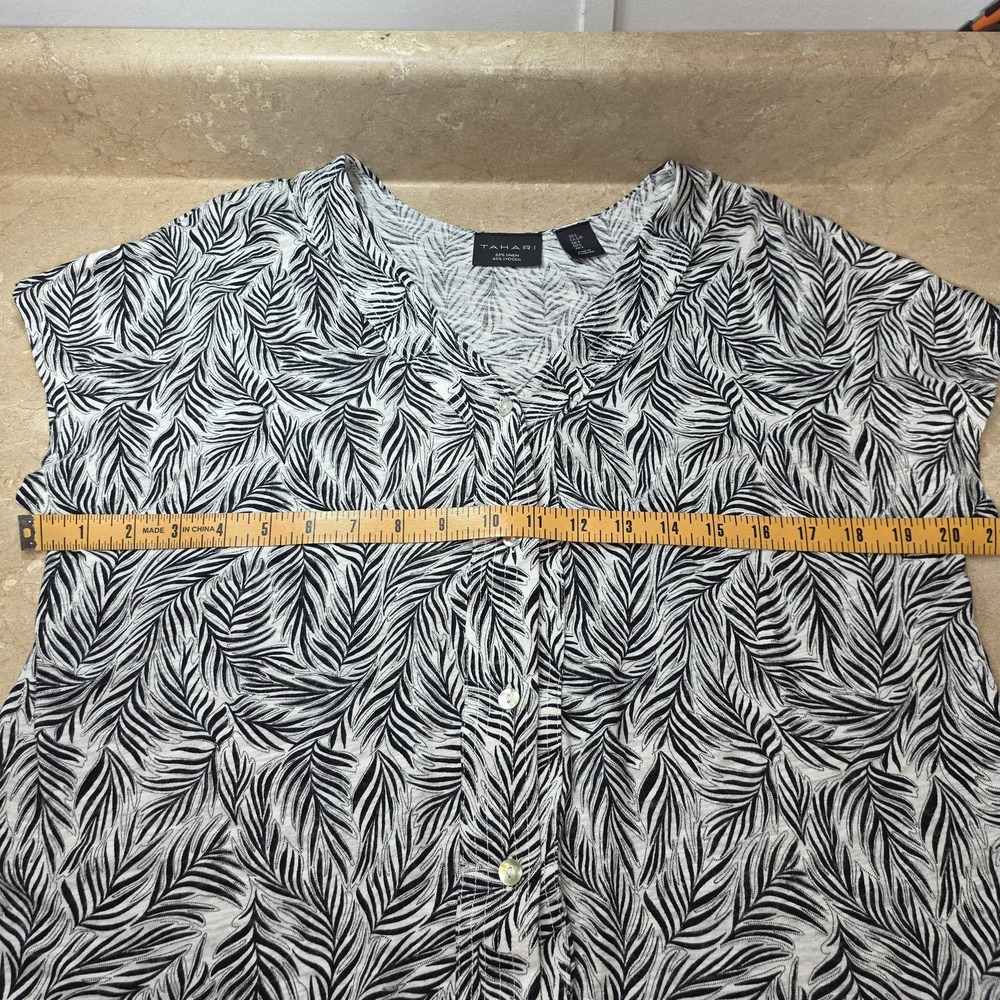Tahari Linen Blend Top Women L White Black Palm Leaf Button V Neck Coastal - Picture 8 of 10
